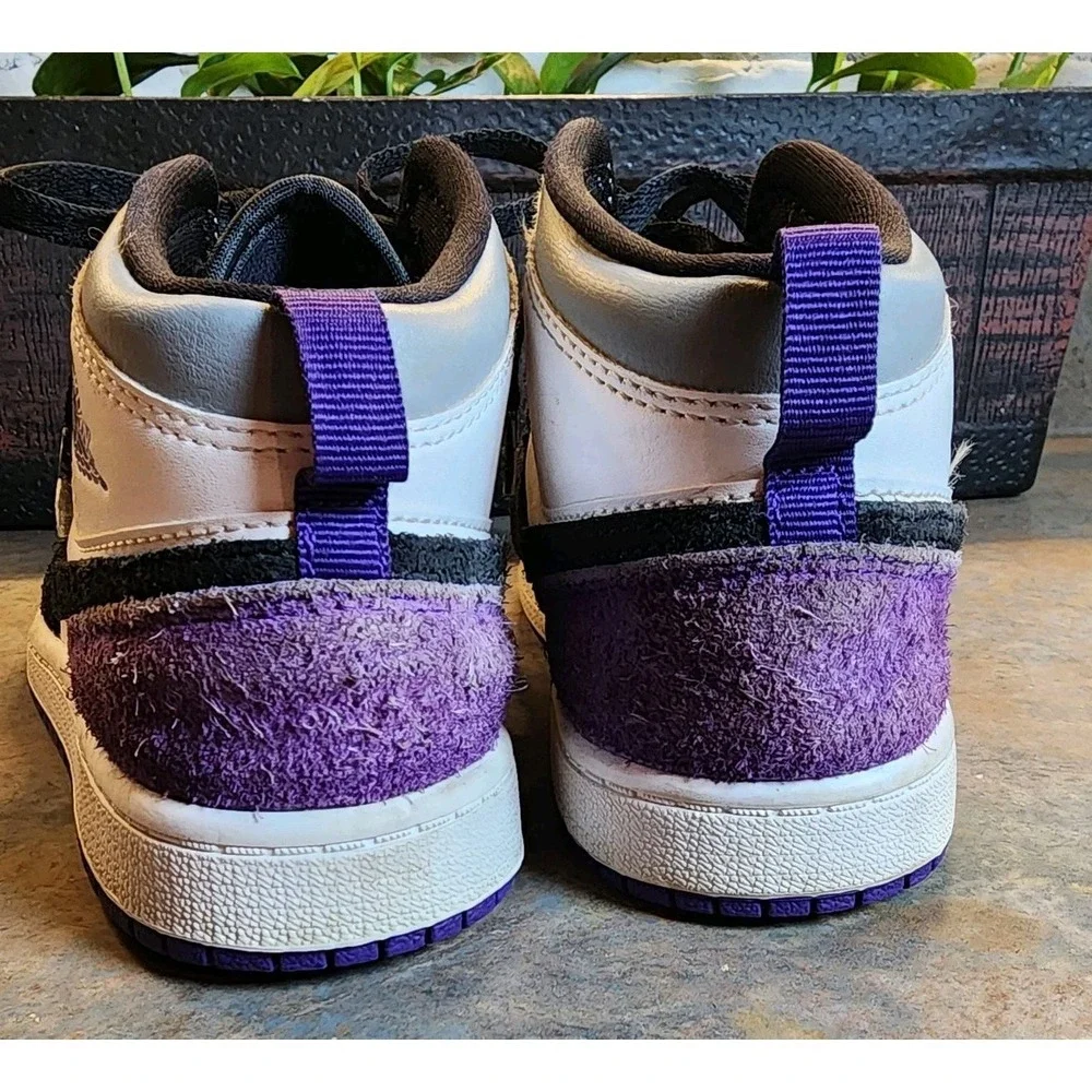 Nike Air Jordan 1 Mid Se White Black Court Purple Youth 2.5 BQ6932-105